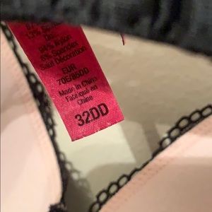 Betsey Johnson Intimates & Sleepwear - Black and Tan Betsey Johnson Bra Betsey Johnson Intimates & Sleepwear - Black and Tan Betsey Johnson Bra